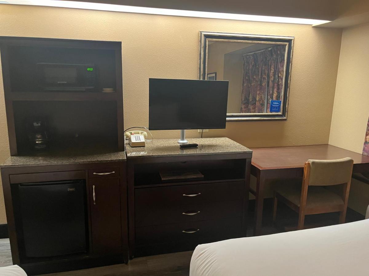 Americas Best Value Inn Kalispell Extérieur photo
