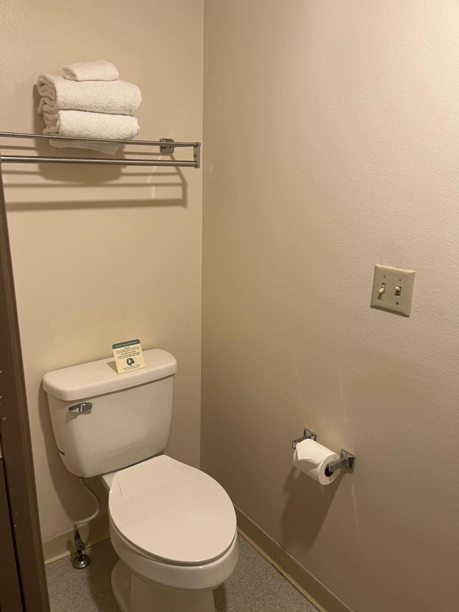 Americas Best Value Inn Kalispell Extérieur photo