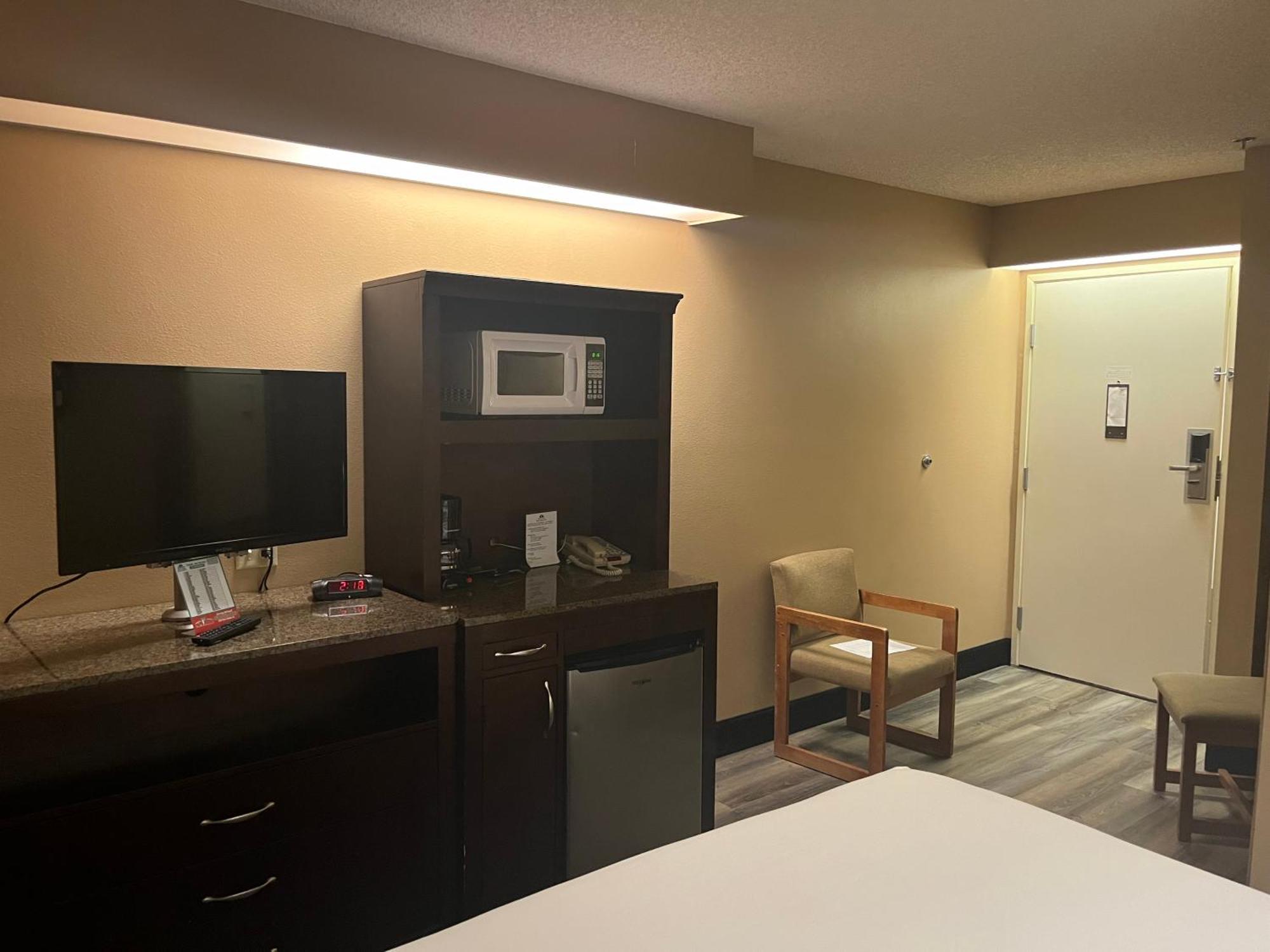 Americas Best Value Inn Kalispell Extérieur photo