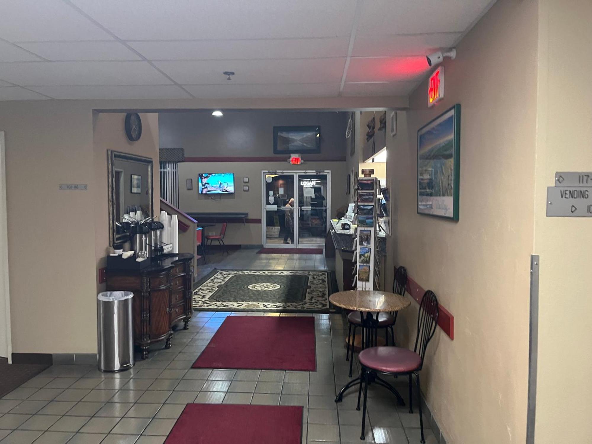 Americas Best Value Inn Kalispell Extérieur photo
