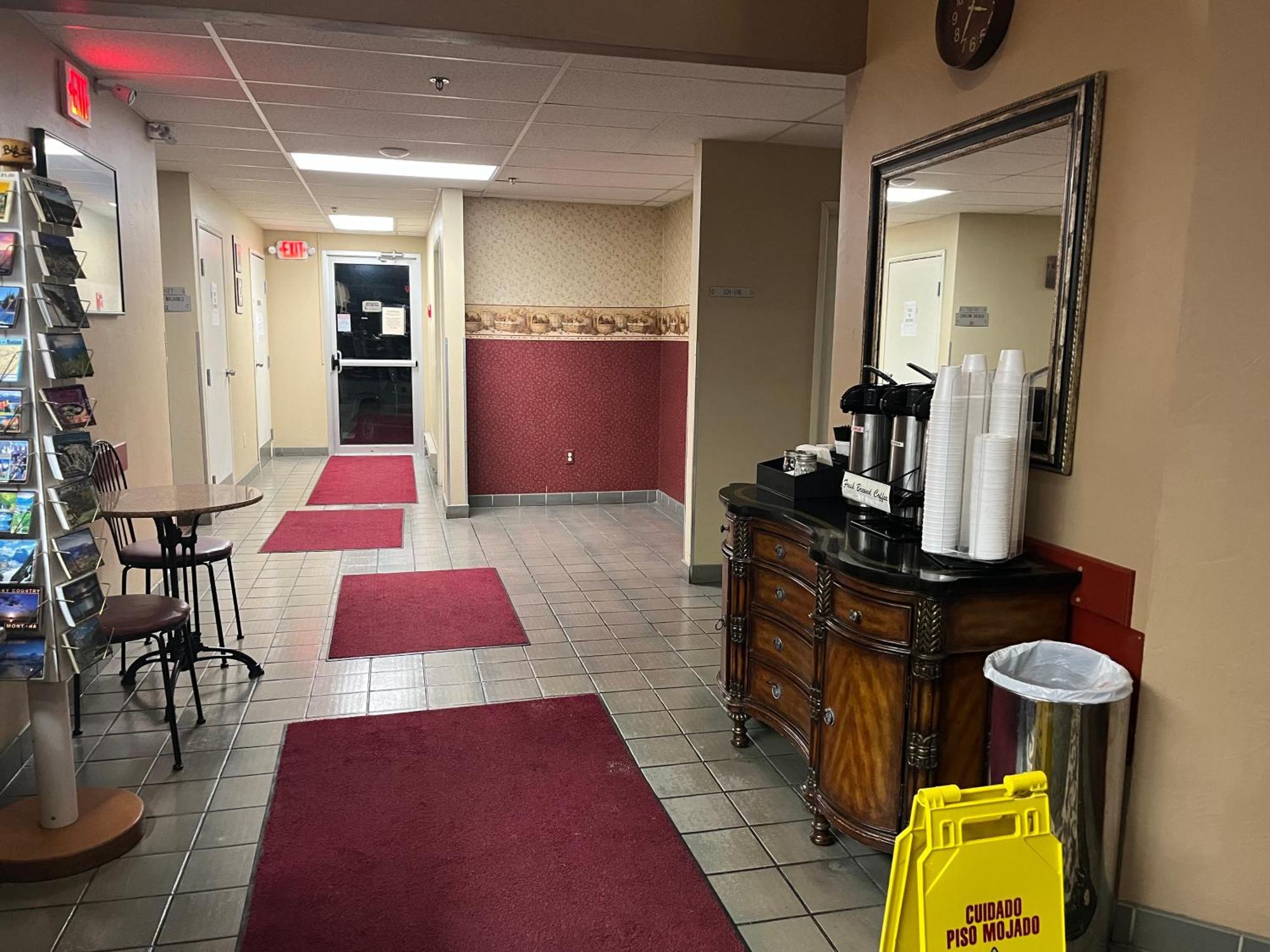 Americas Best Value Inn Kalispell Extérieur photo